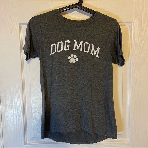Dog Mom Graphic Tee - Picture 2 of 3